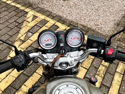 CB 600 Hornet - Foto 2