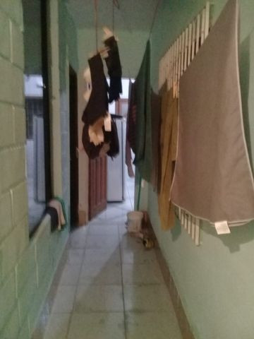 Alugo quarto 650para moças - Foto 12