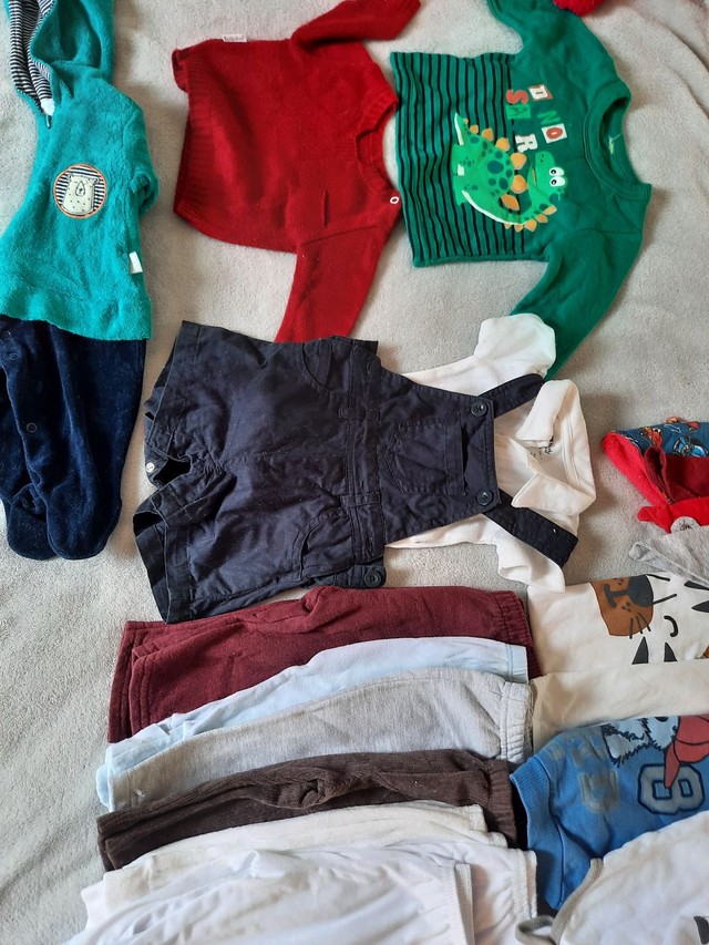 Kit roupas e sapatos bebê de 0 a 6 meses