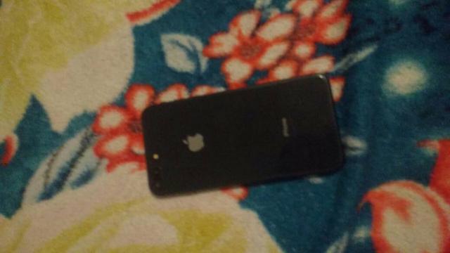 Vendo ou troco iphone 8 plus - Foto 4