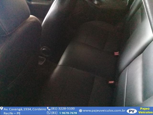 Ford Focus 1.6 Hatch - Foto 3
