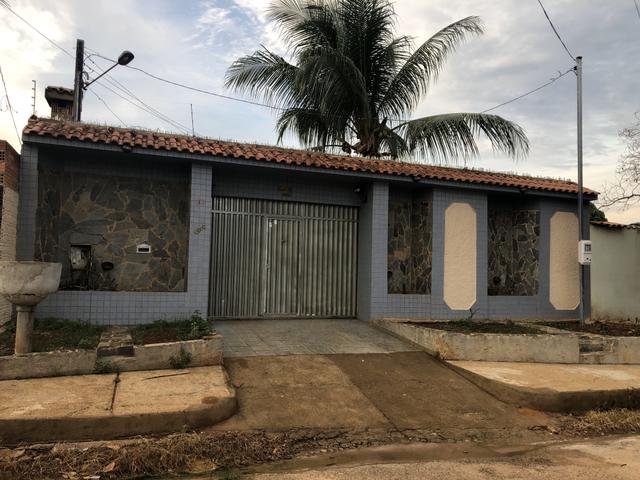 Alugo Casa Rua Castelo Branco, Bairro Nova Esperança