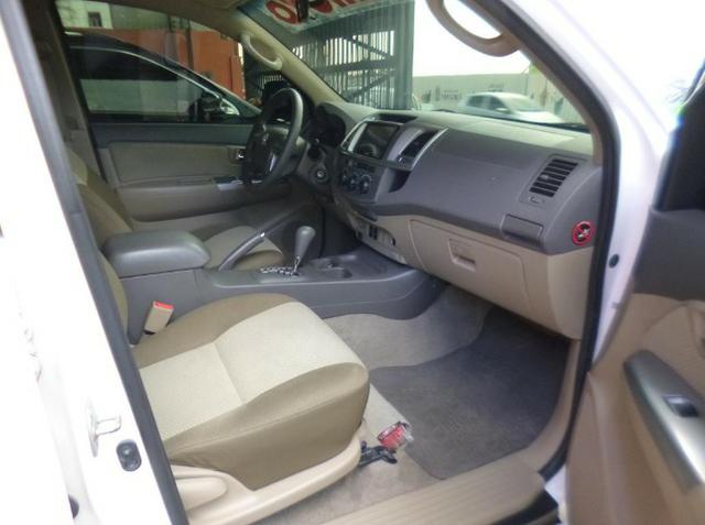 Hilux SW4 SR 2.7 4x2 flex automático 2013/2013 branca - Foto 3