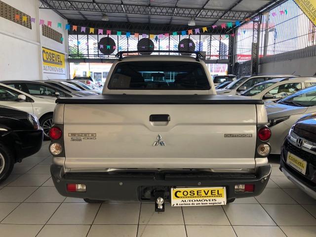 L200 Outdoor GLS 4x4 2010, completa, couro, pneus seminovos, muito nova - Foto 2