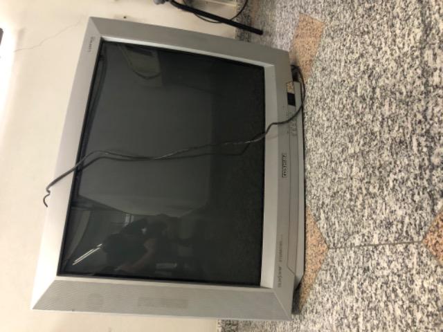 Kit com 4 televisores