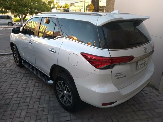 Hilux sw4 SRX 2.8 2017/2018 - Foto 2