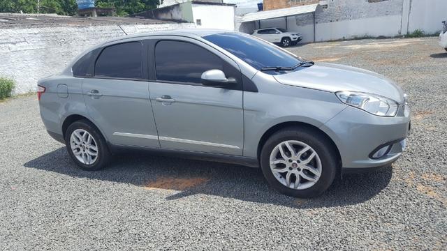 Grand Siena Essence 1.6 2015/2016 Dualogic - Foto 2