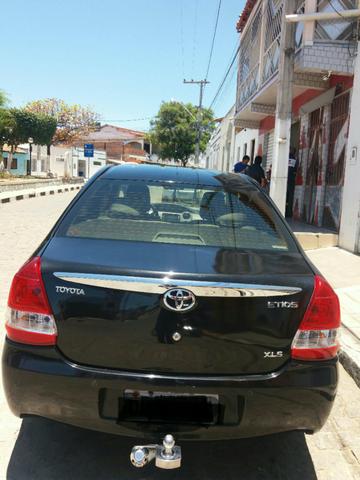 Vendo ou troco Toyota Etios seDan 1.5 2013 - Foto 4