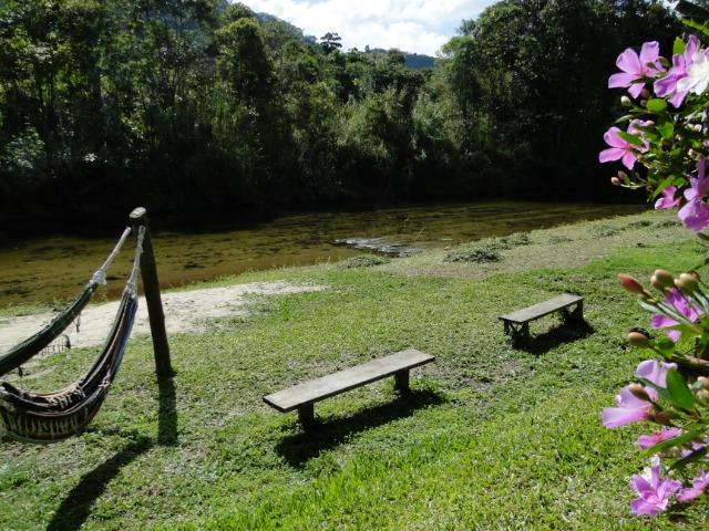 Linda casa em Lumiar com rio nos fundos e a 1km do centro - Foto 3