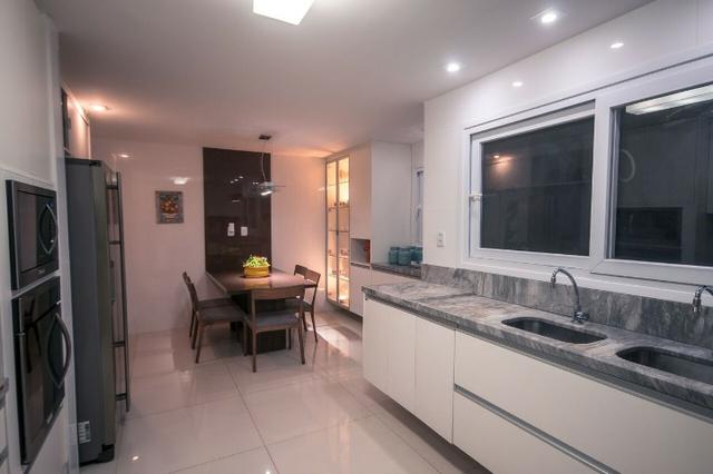 Pituba. Casa de Alto Padrão. Casa de Cinema. 350m de área construída 3 suítes - Foto 16
