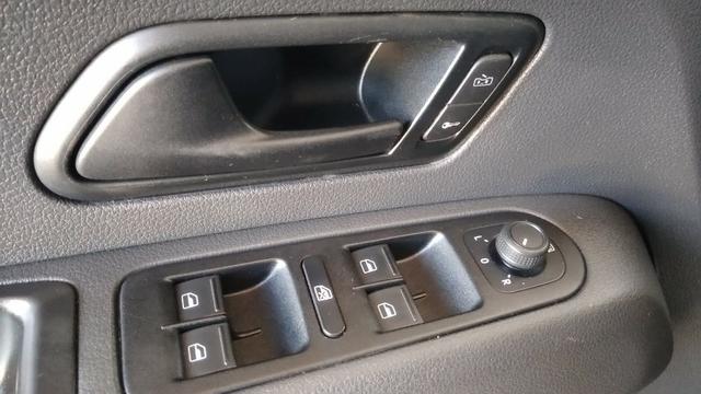VW - Amarok S 2.0 Diesel 4x4 Manual - 2017 - Foto 10