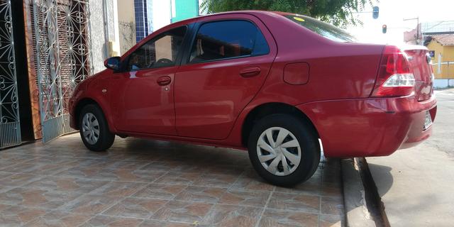 Vendo Toyota Etios sedã ótimo estado de conservação - Foto 7