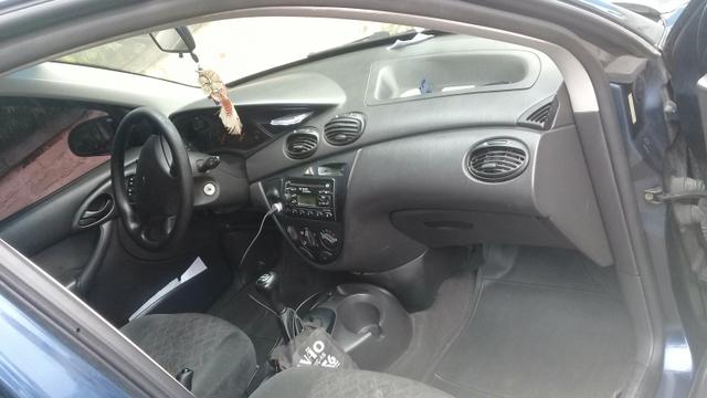 Vendo focus 2003, troco por fiorino em bom estado - Foto 5