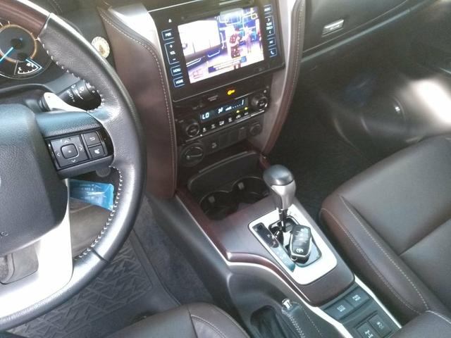 Hilux sw4 SRX 2.8 2017/2018 - Foto 8