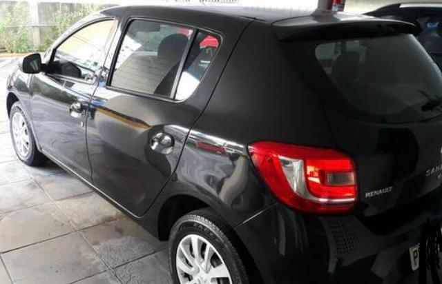Vendo Sandero 1.6 2017 COMPLETO - Foto 2