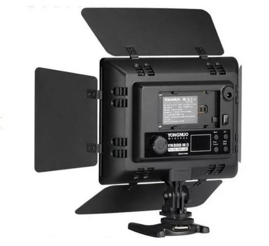 Iluminador Led Yongnuo Yn-300 Iii + Fonte De Alimentação - Foto 4