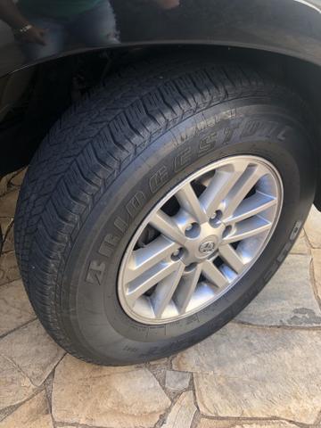 Vendo Hilux 3.0 srv top 2014 - Foto 4
