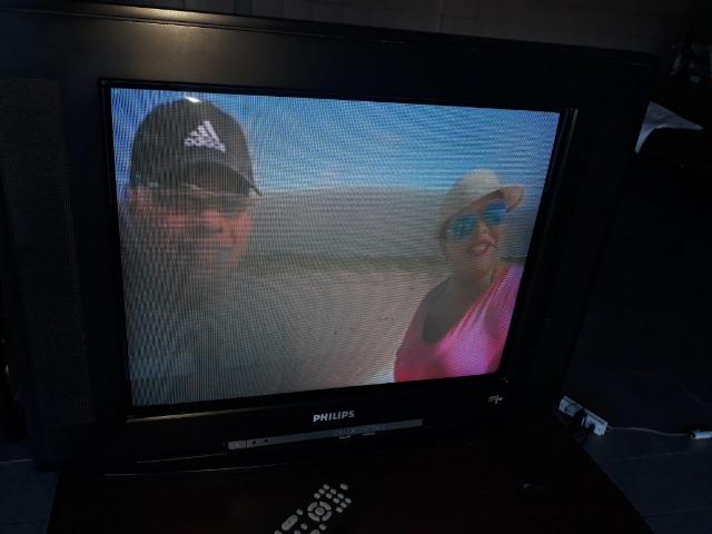 Televisor Phillips tubo 21" tela plana Stereo com controle - Foto 4