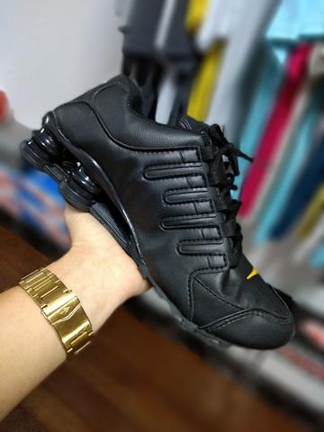 Tênis Nike Shox
