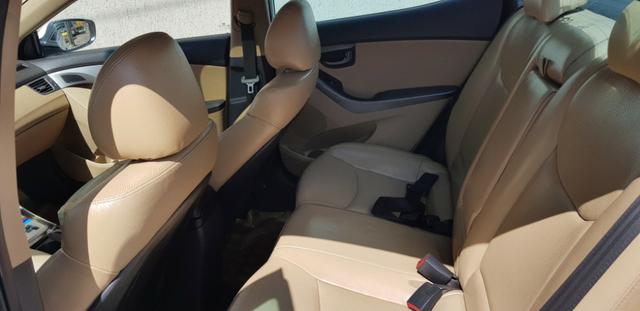 Hyundai Elantra leia o anúncio - Foto 2