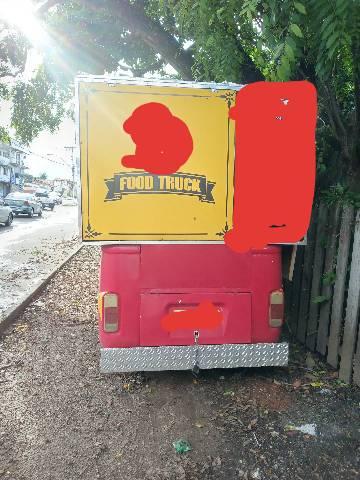 Kombi food truck, pronta pra uso. Leia. valor 9 mil só a vista - Foto 3