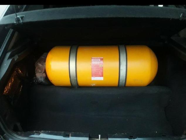 Vendo ou troco Astra hatch 2007 doc ok flex 2.0 gnv - Foto 3