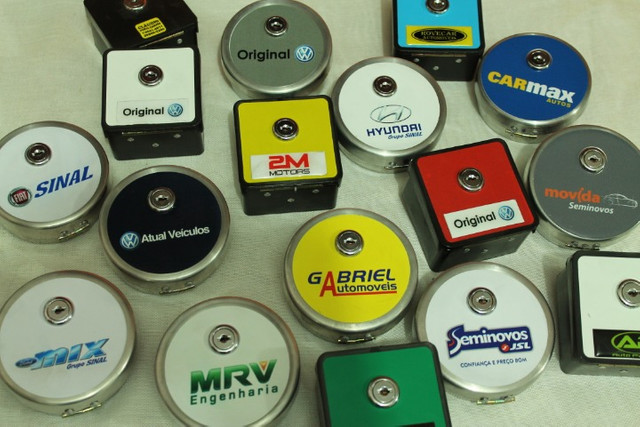 Porta Chaves Caixinhas Placas e Prismas personalizados Alumínio e Nylon