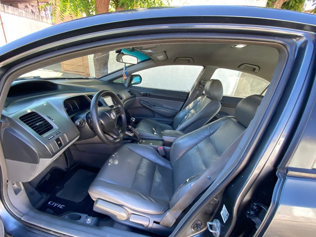 Honda Civic LXS 1.8 - Foto 2
