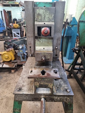 Puncionadeira com matrizes - 1766 - Foto 4