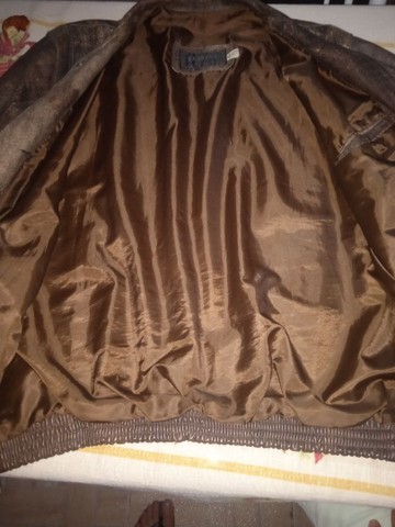 Jaqueta de couro legítimo tamanho M - Foto 3