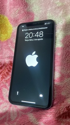 iPhone 11 lilás / 64GB 