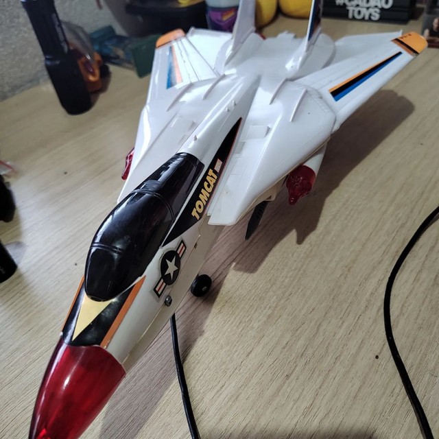 Avião anos 90 tom cat funcionando perfeitamente  - Foto 2