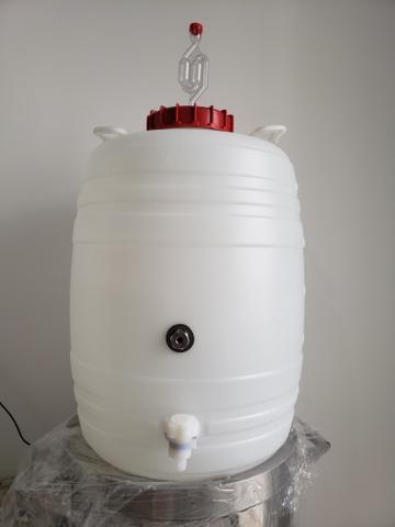 Bombona Barril 50 Litros C Poço Térmico Torneira Airlock S