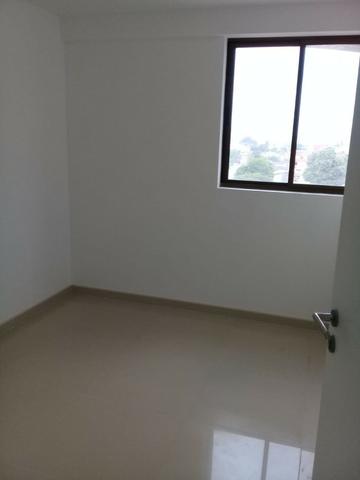 3 Quartos no coração do Farol com Porcelanato e 2 Vagas - Foto 10