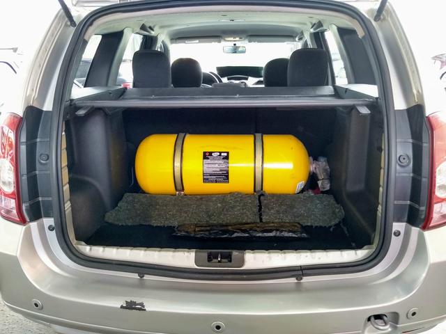 Oferta imperdível !! Duster 1.6 com GNV já estalado carro muito novo