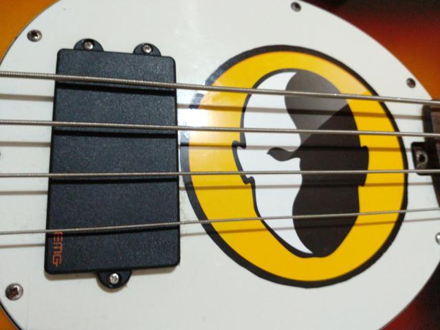 Baixo Tagima Tbm4 com captador EMG - Foto 2