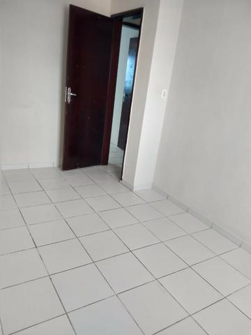 Apartamento para Aluguel - em Barro Duro - Foto 5