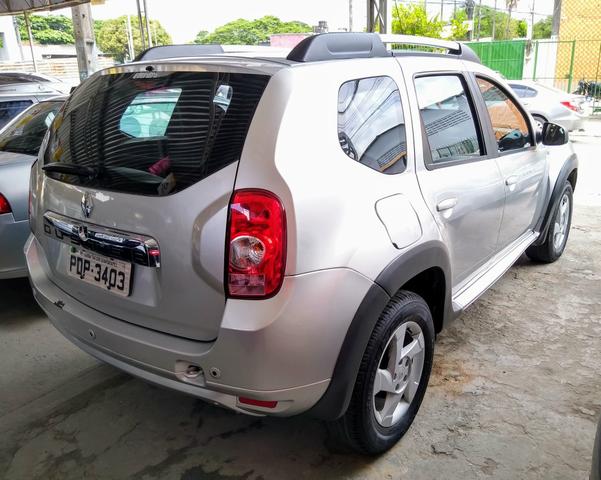 Oferta imperdível !! Duster 1.6 com GNV já estalado carro muito novo - Foto 5