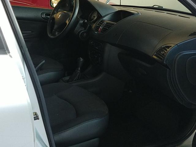 PEUGEOT 207 2009/2010 1.4 XR PASSION 8V FLEX 4P MANUAL - Foto 14