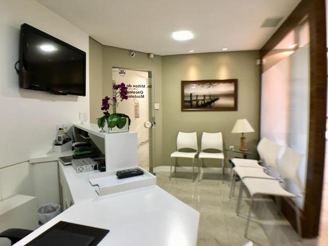 Sala Comercial no Centro - Mobiliada com requinte - Foto 6