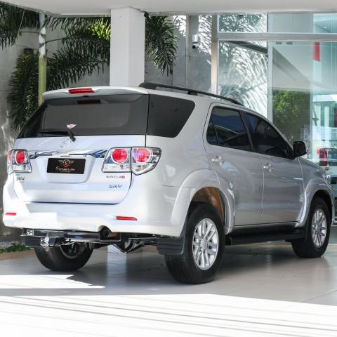 TOYOTA HILUX SW4 2012/2013 3.0 SRV 4X4 7 LUGARES 16V TURBO INTERCOOLER DIESEL 4P AUTOMÁTI - Foto 3