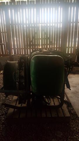 Pulverizador Acefibras 400litros