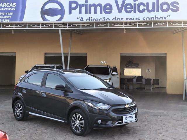 Chevrolet onix 1.4 active automático 2017/2018