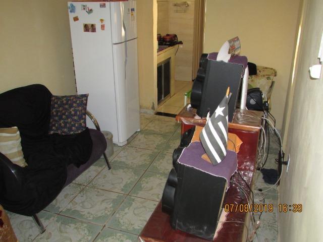Casa com quintal, tudo murado, Bairro tranquilo, asfalto, condução, comércio! - Foto 7