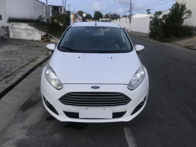 New fiesta 1.6 2015 extra