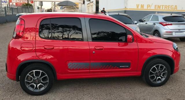 Uno Sporting 1.4 com 1.800km apenas Zerinho - Foto 10