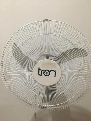 Ventilador de pé
