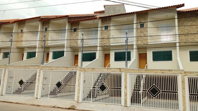 Sobrado 3 dormitórios bem localizado próximo ao dentro de Itaquera