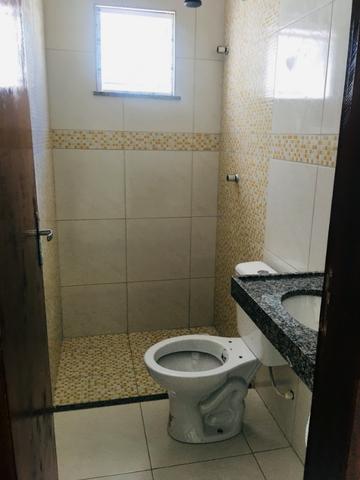 Linda casa com documentação gratis:fino acabamento, 3 quartos , 2 banheiros , 3 vagas - Foto 17