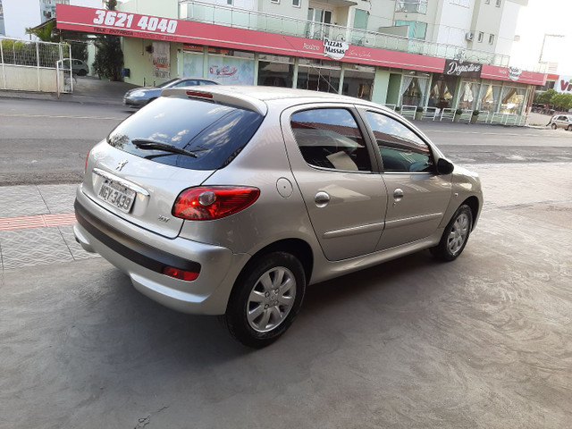 PEUGEOT 207 XR 1.4 T.FLEX 8V 2010... BAIXO KM - Foto 5
